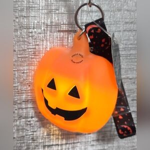 Bath & body works light up latern pumpkin pocket bac lanyard new